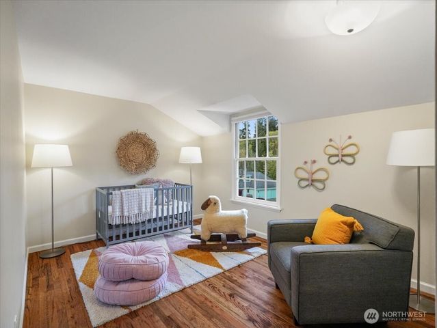 8255 SE 59th Street, Mercer Island, WA 98040