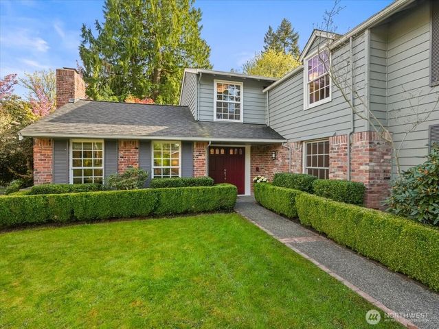 8255 SE 59th Street, Mercer Island, WA 98040