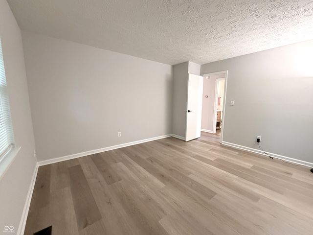 3323 Lauren, Indianapolis, IN 46235