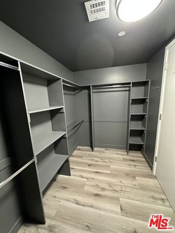 4806 Sylmar Avenue 202, Sherman Oaks, CA 91423