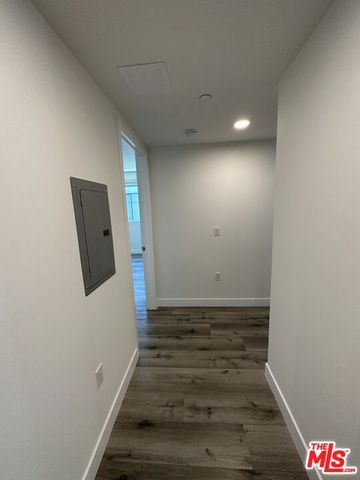 4806 Sylmar Avenue 202, Sherman Oaks, CA 91423