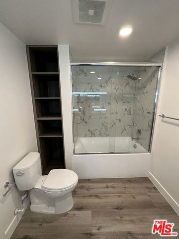 4806 Sylmar Avenue 202, Sherman Oaks, CA 91423