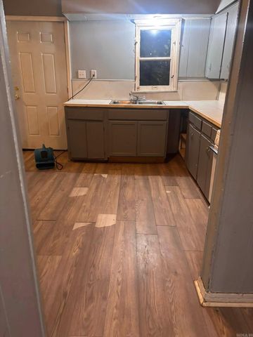 3000 Wolfe, Little Rock, AR 72206