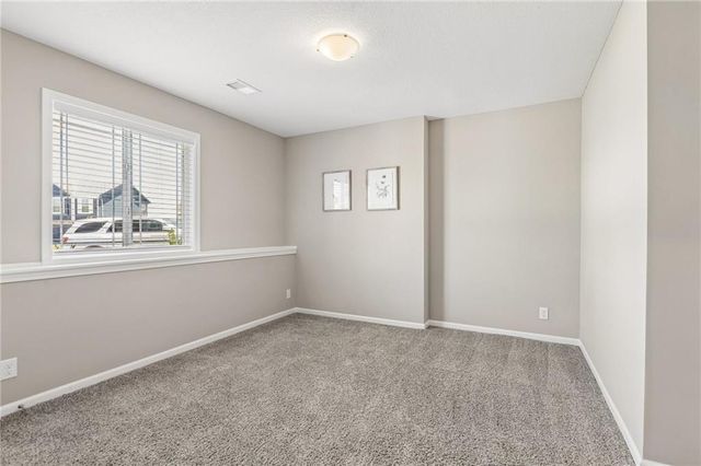 20602 Copper Creek Drive, Peculiar, MO 64078