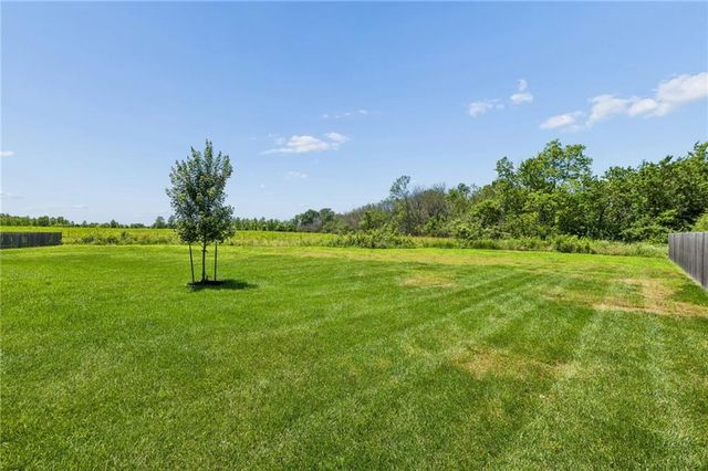 20602 Copper Creek Drive, Peculiar, MO 64078