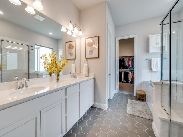 2112 Deer Run, Gunter, TX 75058