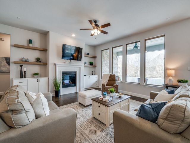 2112 Deer Run, Gunter, TX 75058