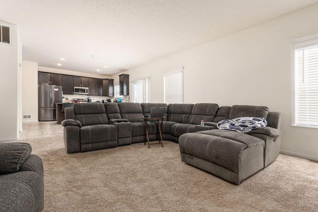 5135 Bitternut Lane, Groveport, OH 43125