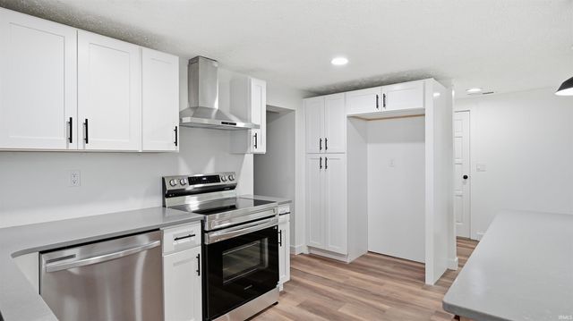 12021 E Jackson Street, Parker City, IN 47368