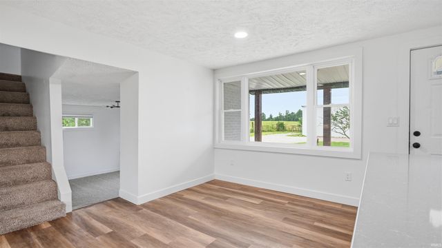 12021 E Jackson Street, Parker City, IN 47368
