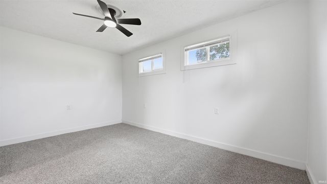 12021 E Jackson Street, Parker City, IN 47368