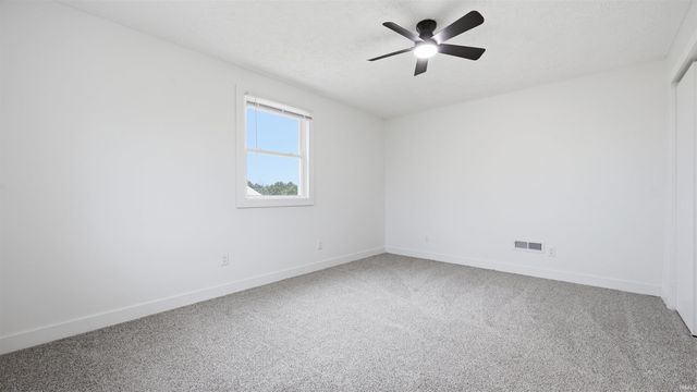 12021 E Jackson Street, Parker City, IN 47368
