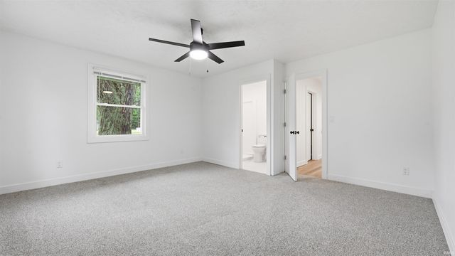 12021 E Jackson Street, Parker City, IN 47368