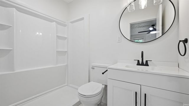 12021 E Jackson Street, Parker City, IN 47368