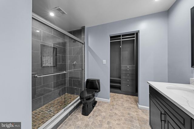 2172 GOLF COURSE DR, Reston, VA 20191