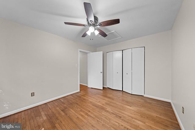 2172 GOLF COURSE DR, Reston, VA 20191