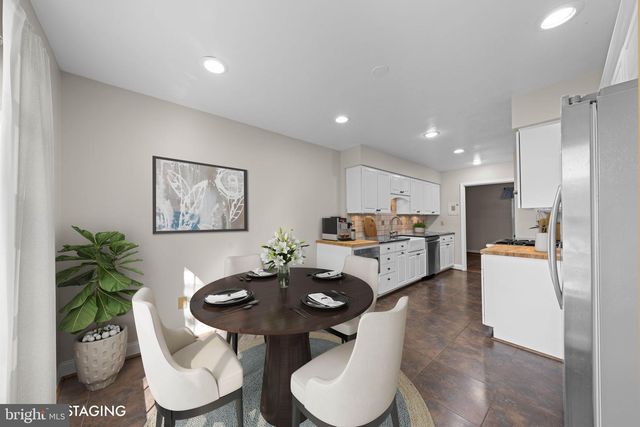 2172 GOLF COURSE DR, Reston, VA 20191