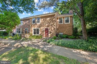 2172 GOLF COURSE DR, Reston, VA 20191