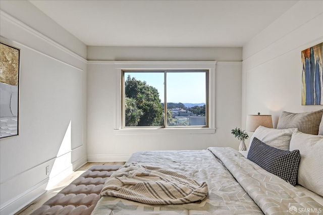 2431 Ulloa Street, San Francisco, CA 94116