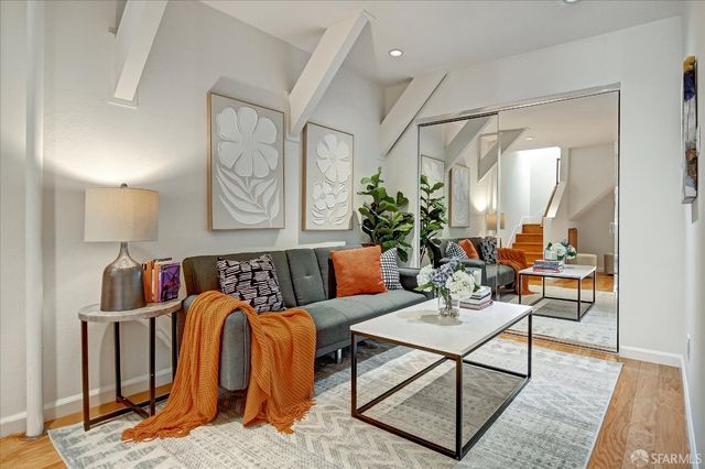 2431 Ulloa Street, San Francisco, CA 94116