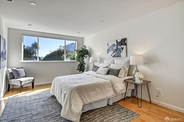 2431 Ulloa Street, San Francisco, CA 94116