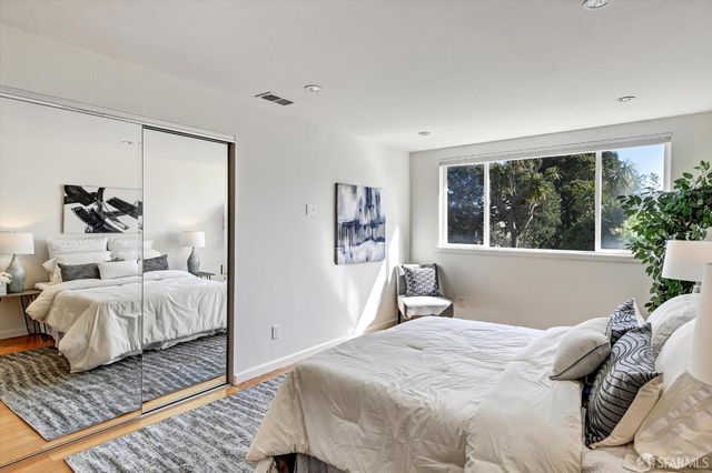 2431 Ulloa Street, San Francisco, CA 94116