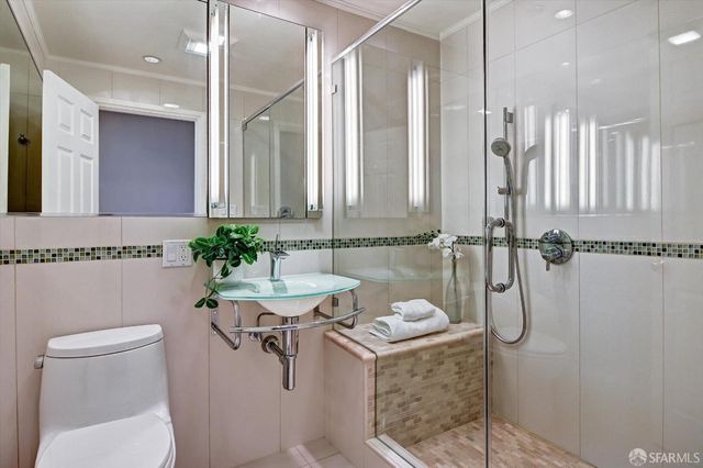 2431 Ulloa Street, San Francisco, CA 94116