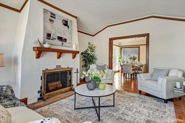 2431 Ulloa Street, San Francisco, CA 94116