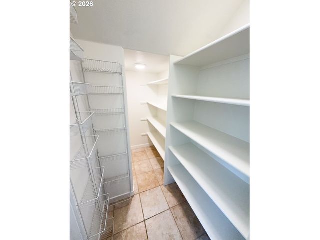 11189 Sw BARBER St, Wilsonville, OR 97070