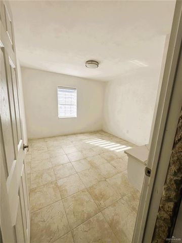 2005 E Bogey Drive, Mission, TX 78572