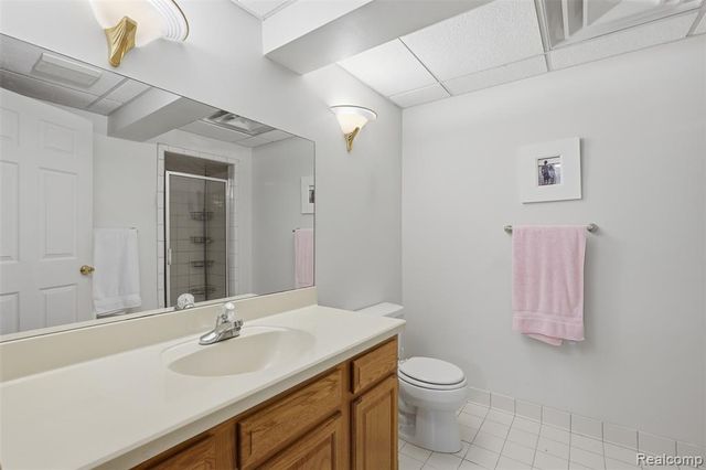 9210 Newburgh Road, Livonia, MI 48150