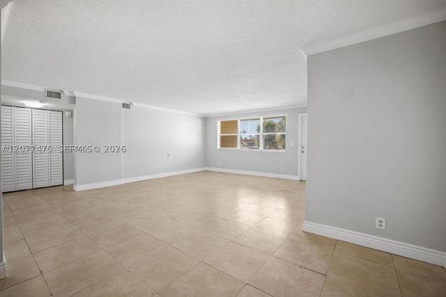 850 E Commercial Blvd 214B, Oakland Park, FL 33334