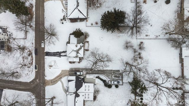 1210 Lawnmeadow Lane, Naperville, IL 60540