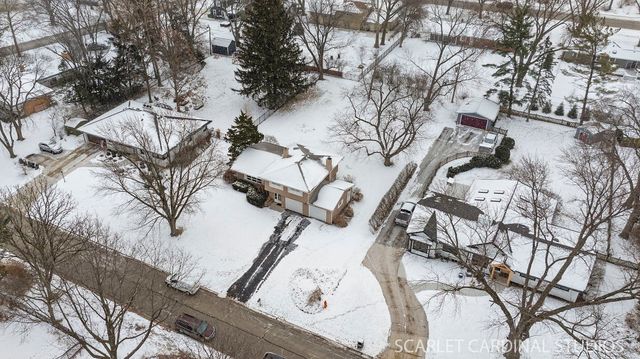 1210 Lawnmeadow Lane, Naperville, IL 60540