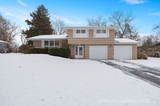 1210 Lawnmeadow Lane, Naperville, IL 60540