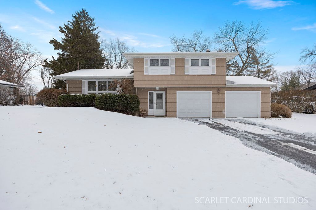 1210 Lawnmeadow Lane, Naperville, IL 60540