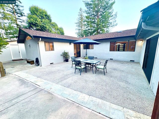 2589 Pebble Beach Loop, Lafayette, CA 94549