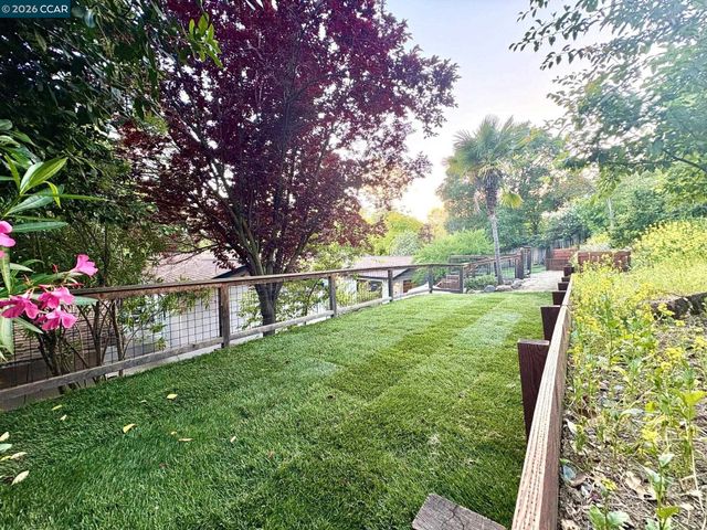 2589 Pebble Beach Loop, Lafayette, CA 94549