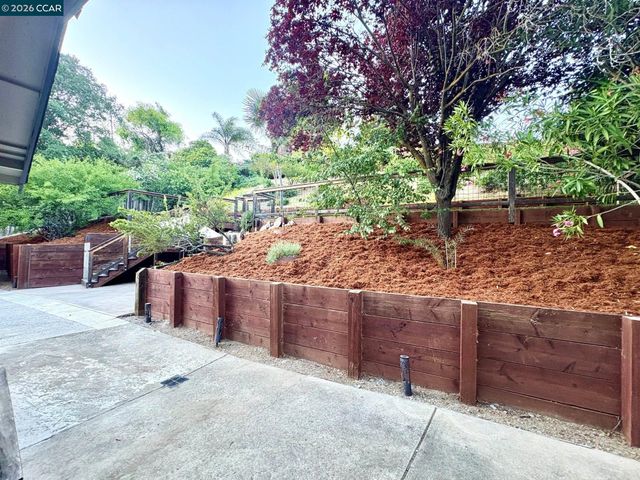 2589 Pebble Beach Loop, Lafayette, CA 94549