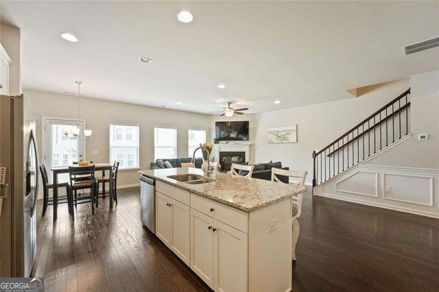 6216 Thorncrest Drive NW, Tucker, GA 30084