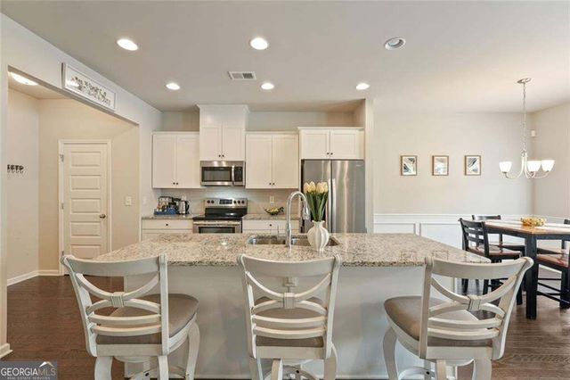 6216 Thorncrest Drive NW, Tucker, GA 30084