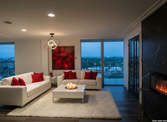 7039 San Pedro Ave Apt 604, San Antonio, TX 78216