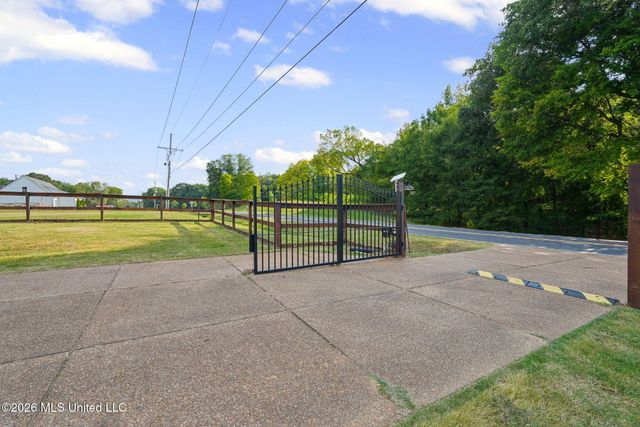 4578 Mccracken Road, Hernando, MS 38632