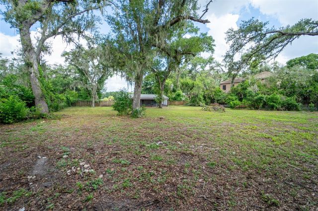 8214 VALRIE LANE, Riverview, FL 33569