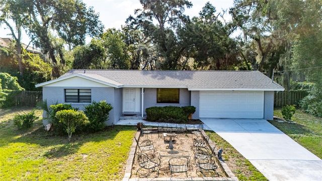 8214 VALRIE LANE, Riverview, FL 33569