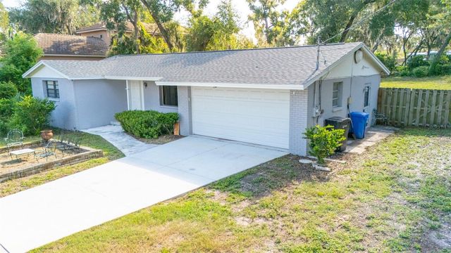 8214 VALRIE LANE, Riverview, FL 33569