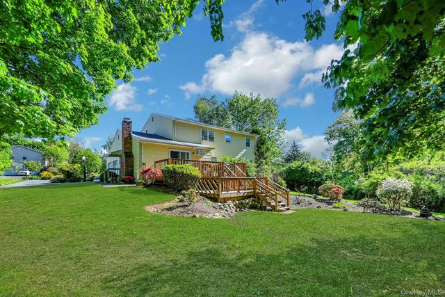 5 Catawba Drive, West Nyack, NY 10994