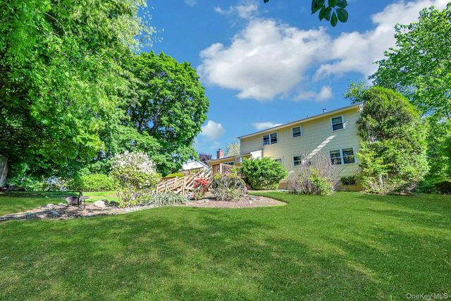 5 Catawba Drive, West Nyack, NY 10994
