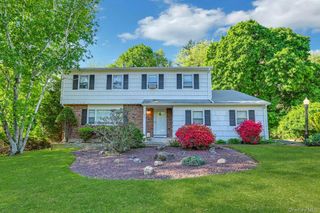 5 Catawba Drive, West Nyack, NY 10994