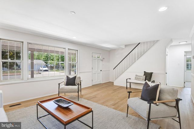 4407 MANOR HALL LN, Fairfax, VA 22033